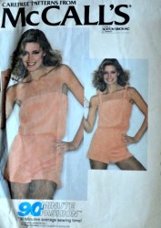 6597 MCCALLS 1979 ELASTIC WAIST STRAPPY SHORT PLAYSUIT STRETCH PATTERN MEDIUM 14,16 OR SMALL 10-12